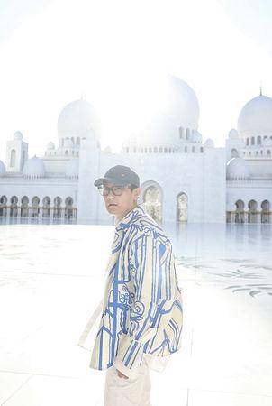 (图/潮水音乐提供)此外,张信哲全新推出的vlog《阿哲,你好呀》,今也