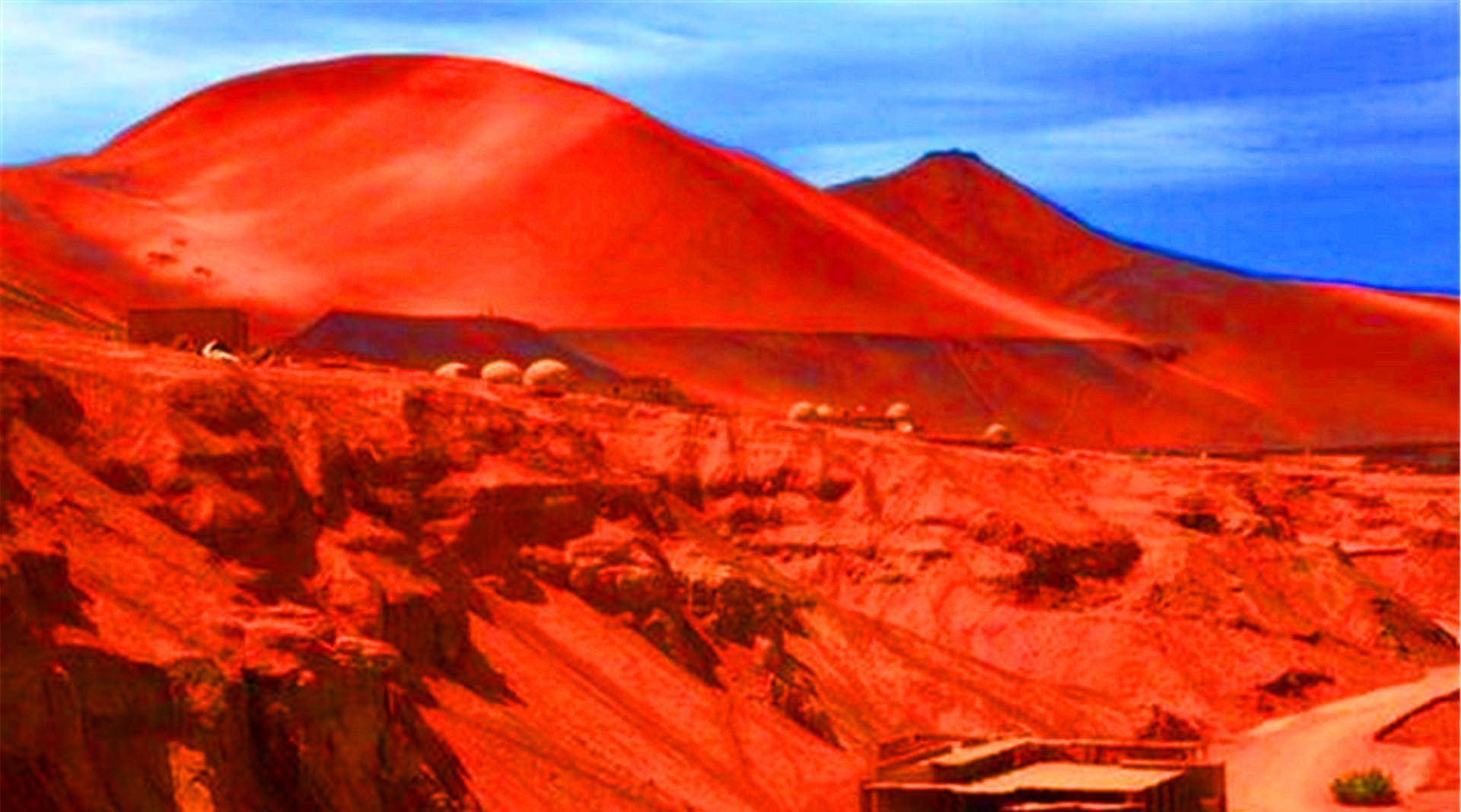 原创新疆火焰山挖出5具干尸留辫子戴官帽好像僵尸众人忙报警