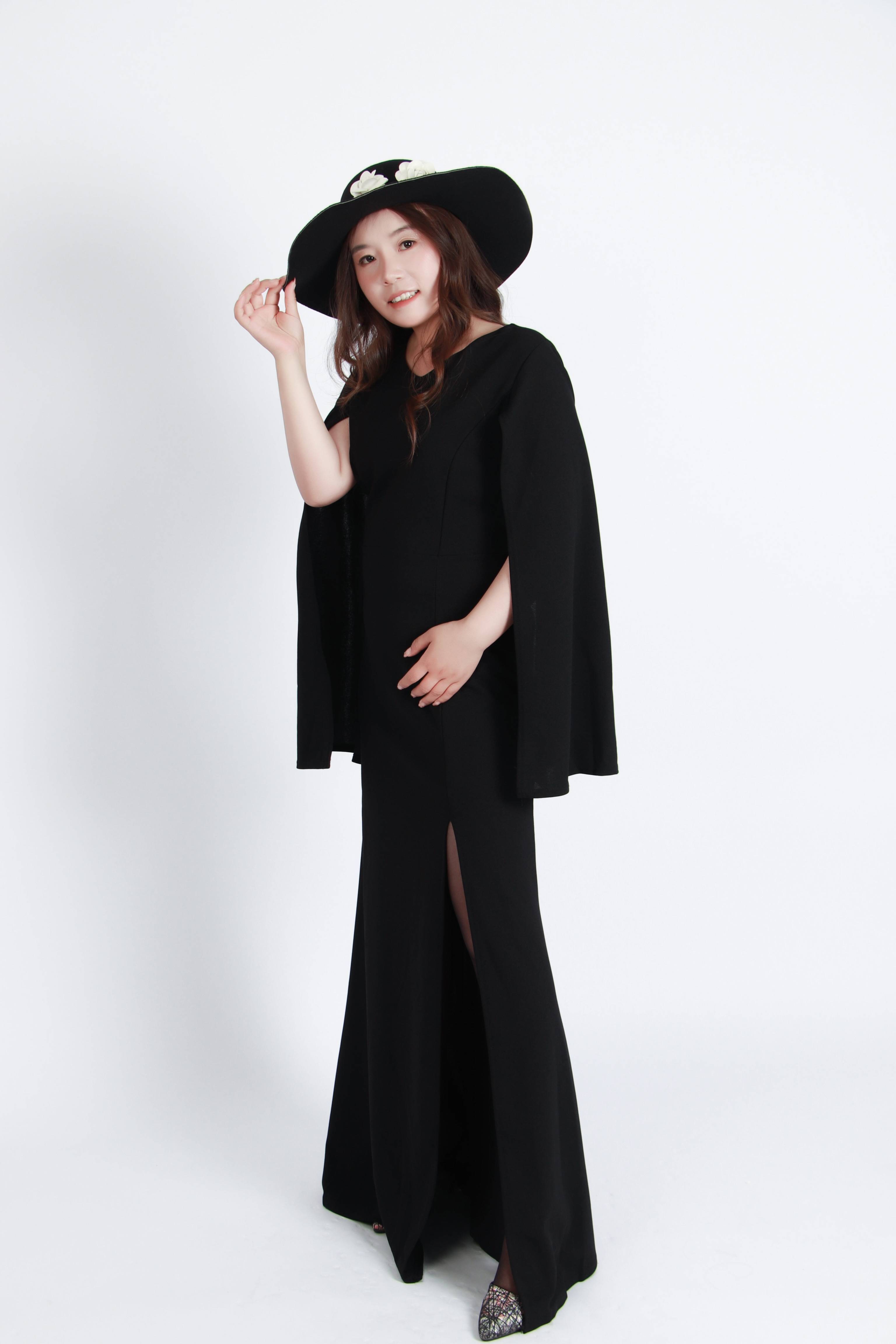 模特陈琴用美丽点亮时尚梦想