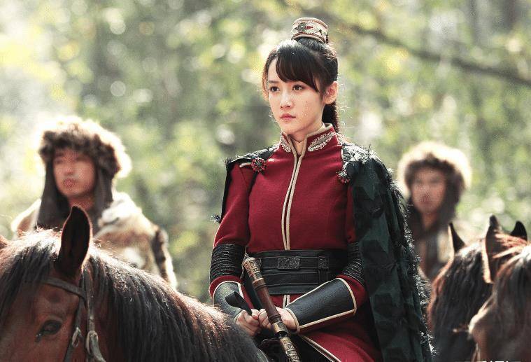 演戏的呢,还有老戏骨张晨光,以及宗峰岩,晏紫东,许榕真的实力派演员