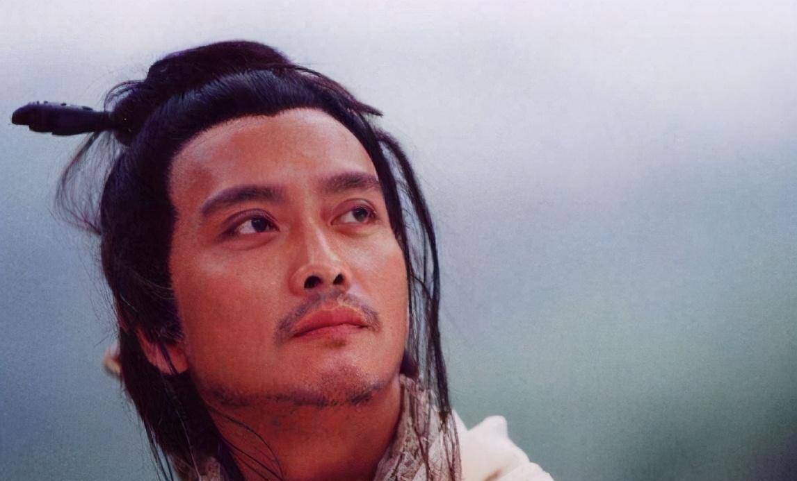 为救人险毁容这样的成就,让谢君豪更名声大噪,事业也蒸蒸日上.