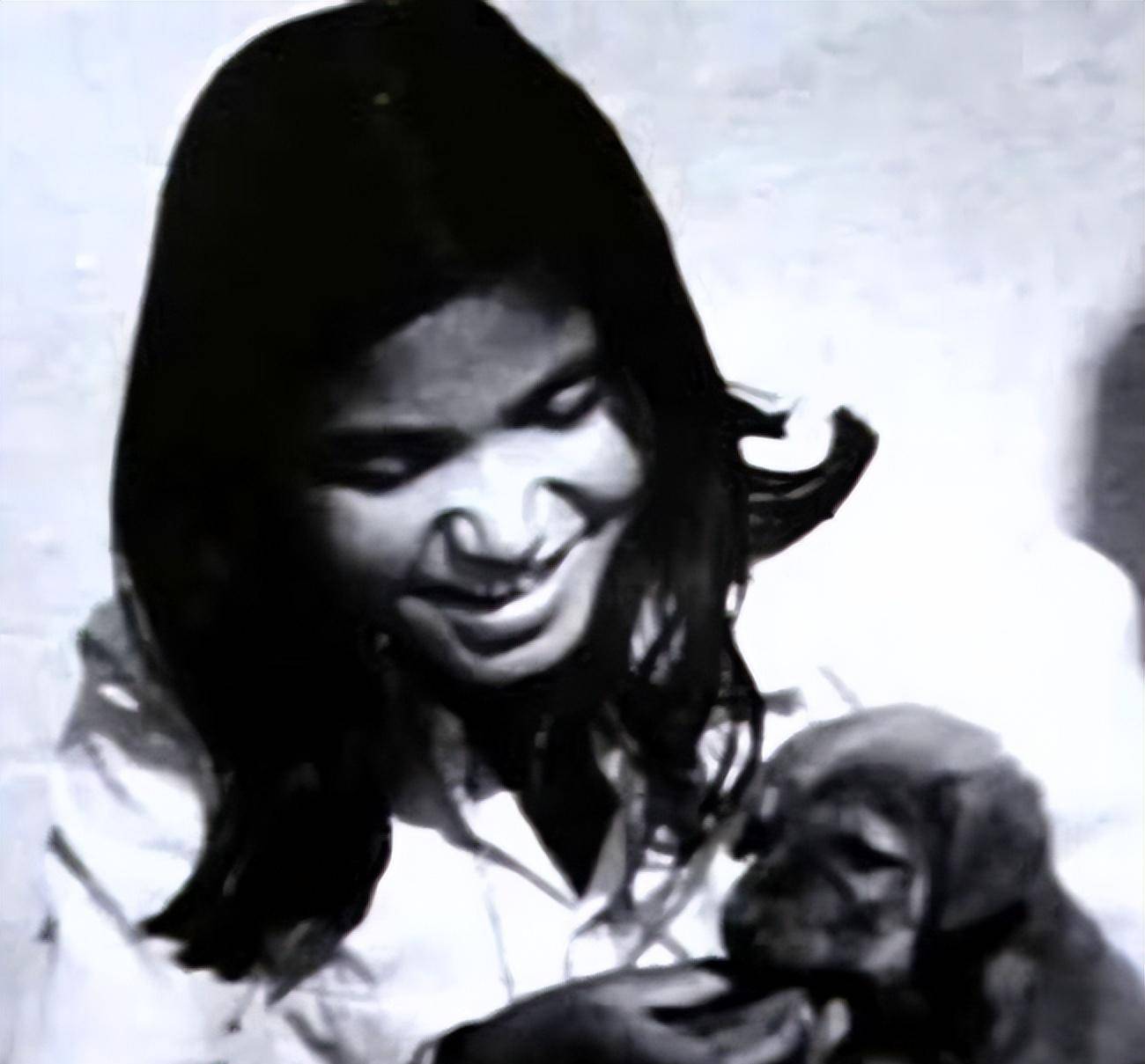 原创印度最狠的女人11岁被性侵18岁屠村复仇当选议员后却遭枪杀