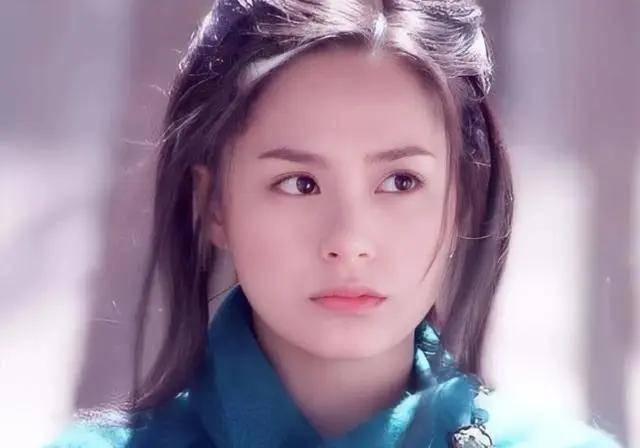 原创43岁阿娇现状在机场被陌生男搭讪被吓得连连后退