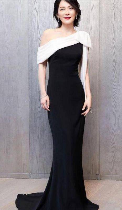 大型翻车现场啊!_温碧霞_王菲_照片