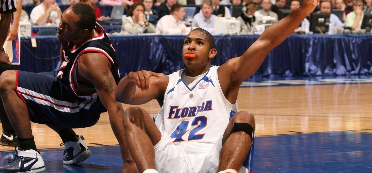 原创冷门迭出盘点ncaa疯狂三月十大巨星库里差点爆冷沃克一战封神