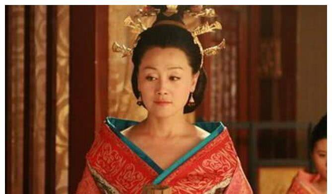 她11岁嫁亲舅做皇后12岁得一子40岁验身时却仍是处子身