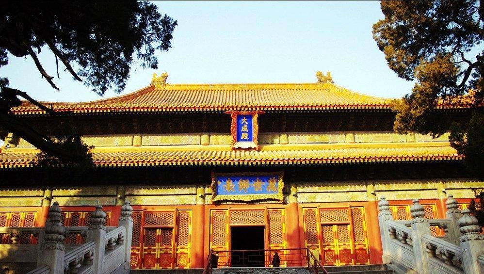 原创历史人物迎入庙宇供奉的都有谁现代人中谁更有机会被迎入庙宇