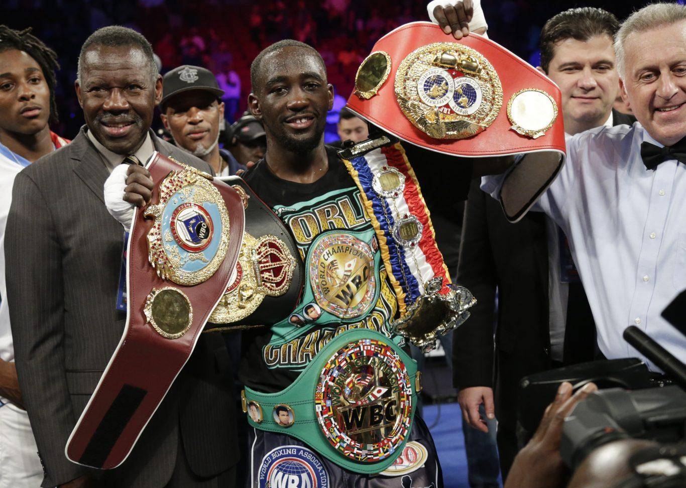 宣布:允许克劳福德继续保留次中量级世界拳王头衔_比赛_挑战_拳击冠军