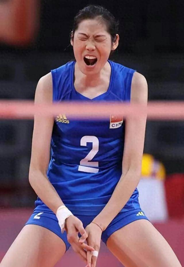 东京女排给中国女排造成了太大的伤害,不仅郎平声名狼藉,张常宁,颜妮