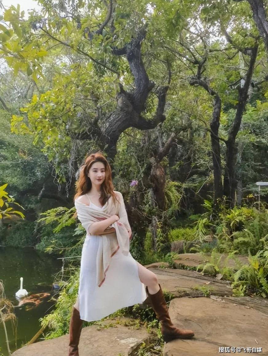 刘亦菲豪宅曝光奢华大方尽显生活品味