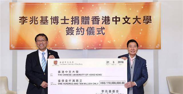 原创他是富豪中的一股清流57岁依然单身却为争家产借腹生三子