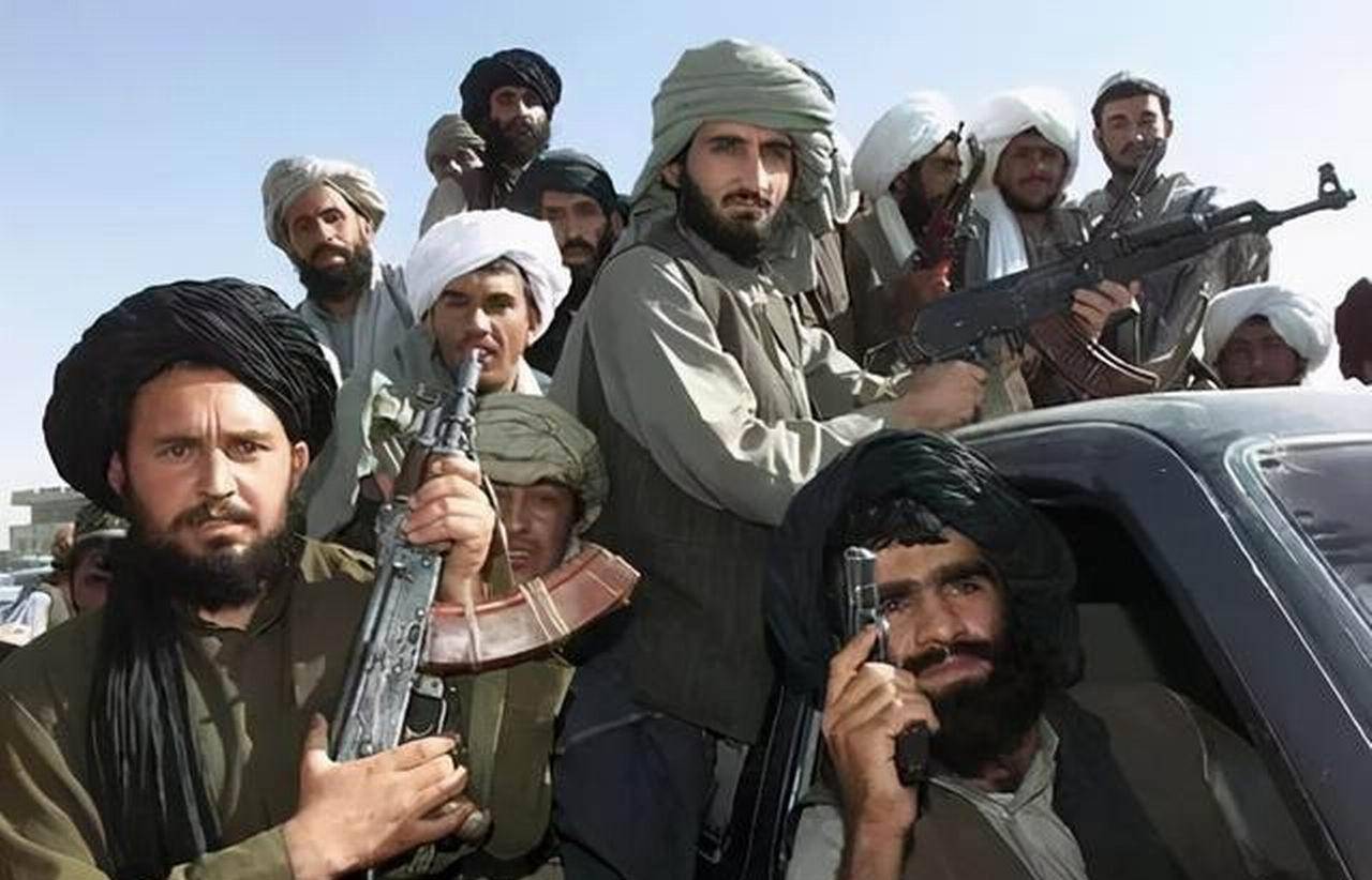 原创2005年八名福建农民在伊拉克被绑架中国大使四闯死亡之路营救