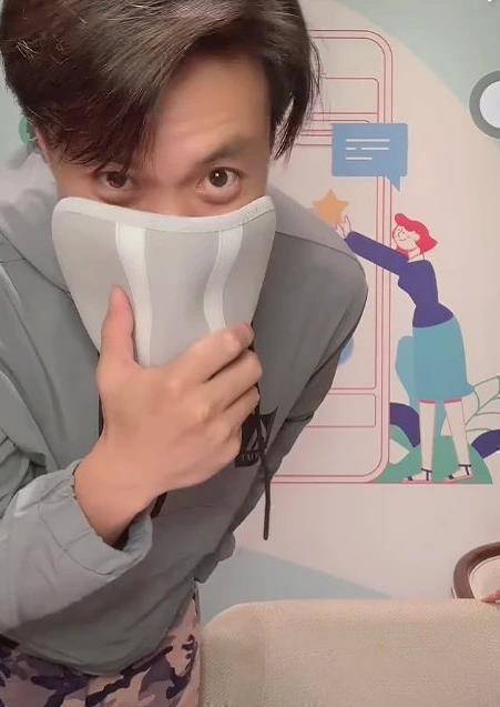 原创朱丹邀周一围出镜做出镜男方尽显害羞神态卑不卑微是装不出来的