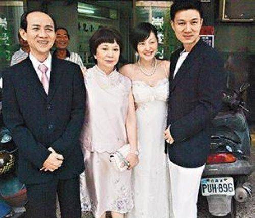 的婆家,都会觉得生男生女一样好,至少小s的妈妈和她都没有那个福气