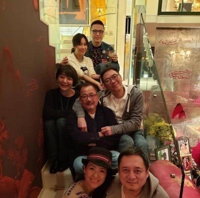 原创原创4亿买进欲卖46亿看房先押100万刘嘉玲上海豪宅有价无市