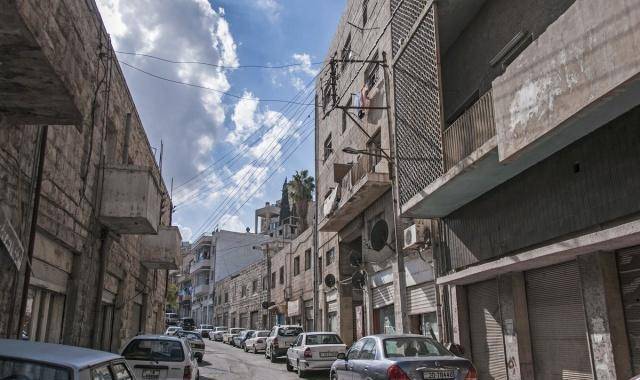 黎巴嫩本来就是个小国,人口不多,突然涌入这么多穆斯林,人口结构一下