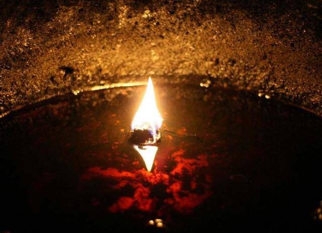 原创古代科技水平那么低古墓的长明灯是怎样做到1000年不灭的