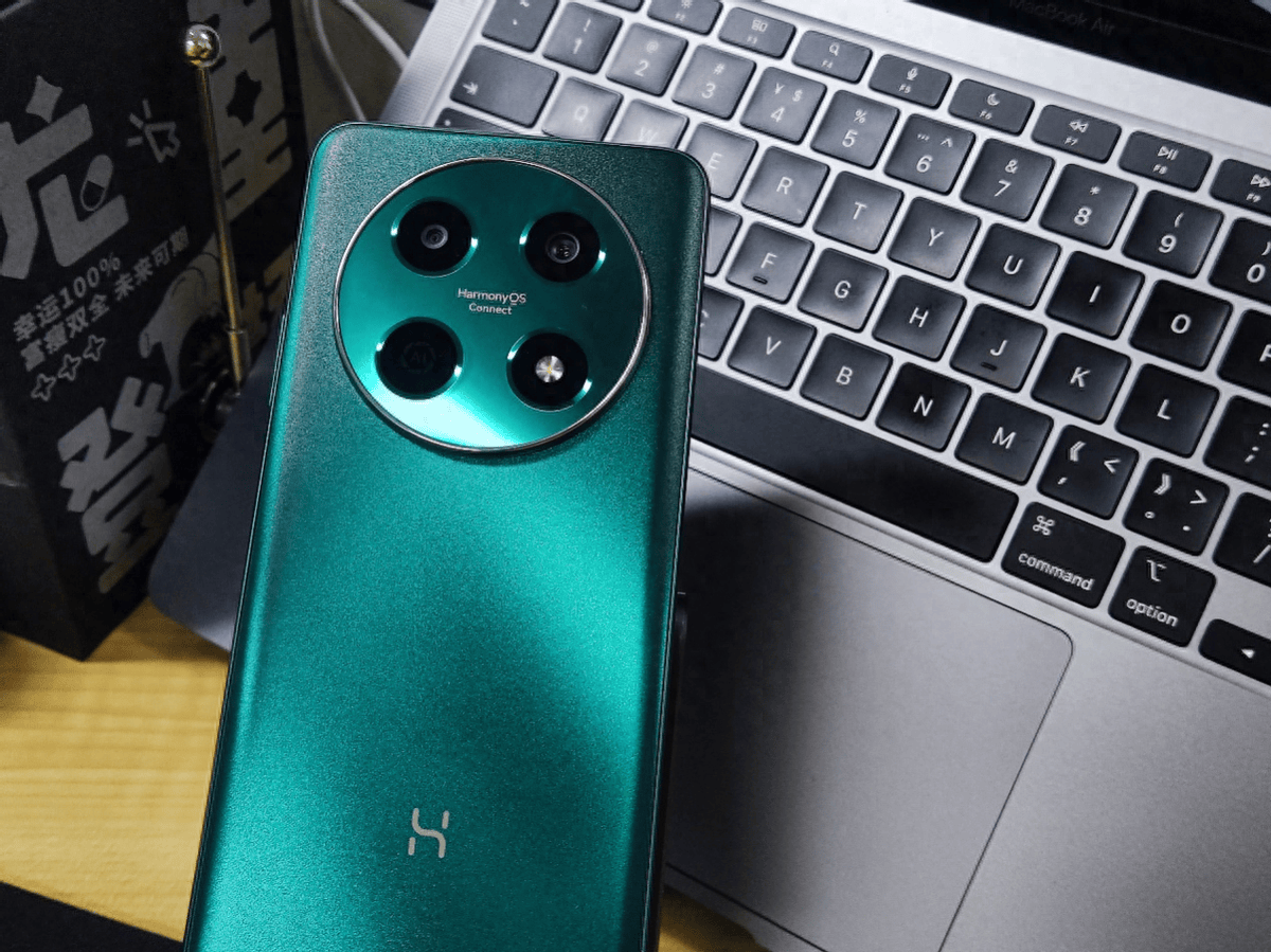 实用体验与高颜值双buff鸿蒙生态手机hi畅享70pro5g新品上市