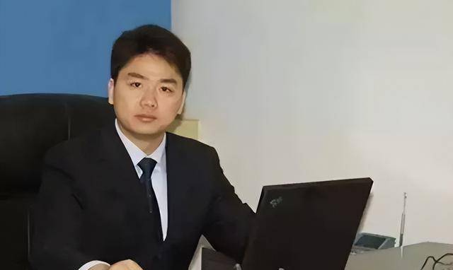 原创谁不服徐雷就是不服我获刘强东力挺的徐雷究竟是何许人