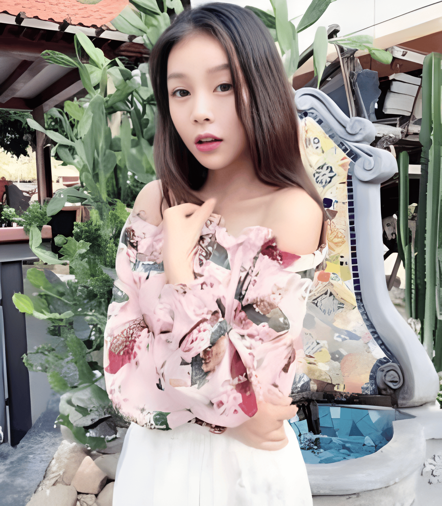 《一路向西》两个"尤物",一个成亿万女星,一 个却沦为路人_莫绮雯