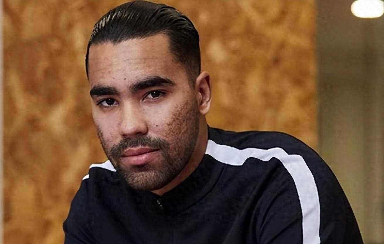 媒体透露:两名优秀前锋有望被归化,但预算限制待解_德尔加多_奥斯卡_