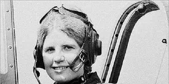 员:德军下跪送金表,失踪47年现身举国哀痛_李维雅克_空中战斗_苏军