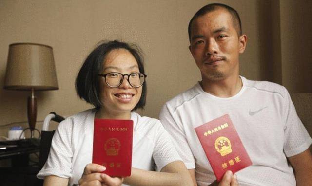 广西小伙揣200元和绝症女友穷游中国,如今两人生下一娃_赖敏_丁一