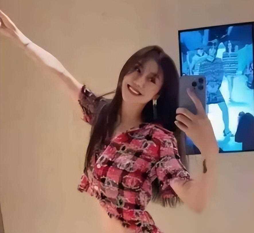 原创汪峰与陈露秘密结婚网友偶遇甜蜜逛街娱乐圈再掀风云