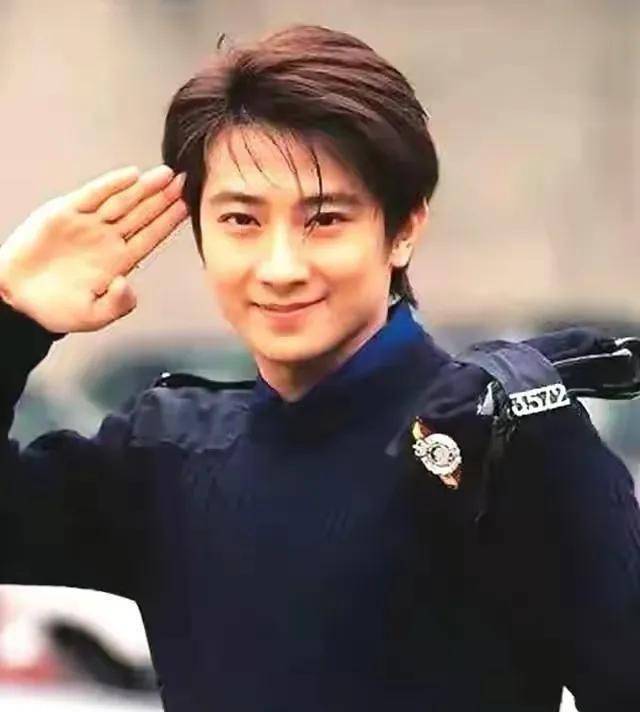 当年,他的风头直逼"旋风小子"林志颖.