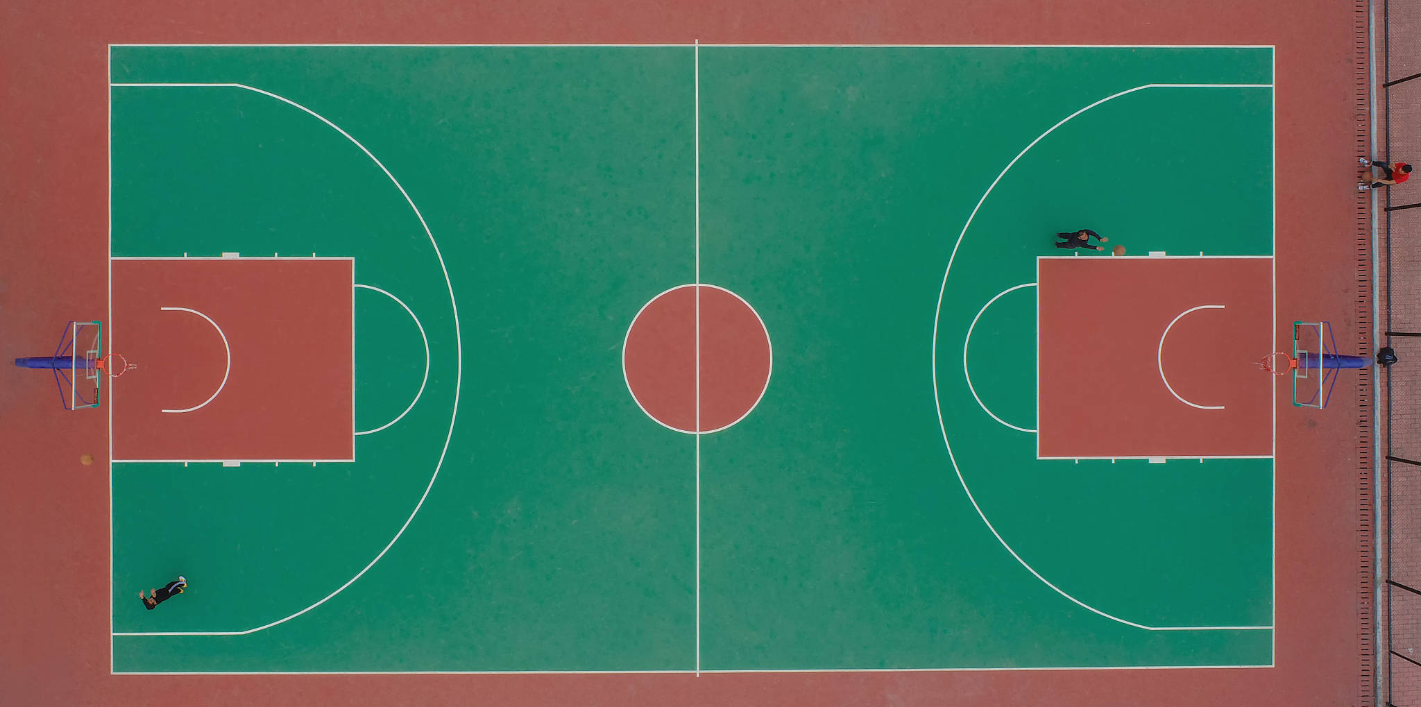 篮球场造价揭秘:每平米究竟多少钱?_建设_设施_费用