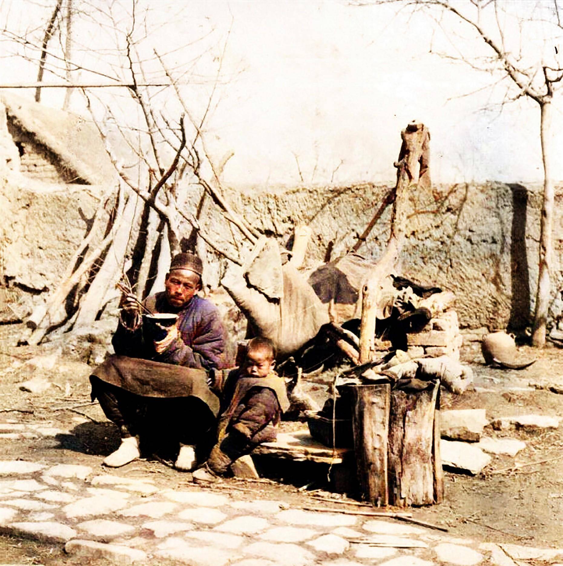 湖北孝感:清末时期汉川的百姓生活影像_男子_照片_意大利