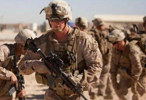 原创二战中看似慵懒散漫的美军为什么战斗力会如此强悍