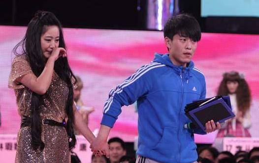 《非诚勿扰》的"最美女观众",被导演看中后力捧,如今她怎样了_陈梦瑶