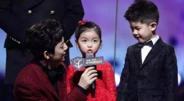 原创7岁阿拉蕾现状通告赶不完吊威亚成家常便饭父母要养弟弟