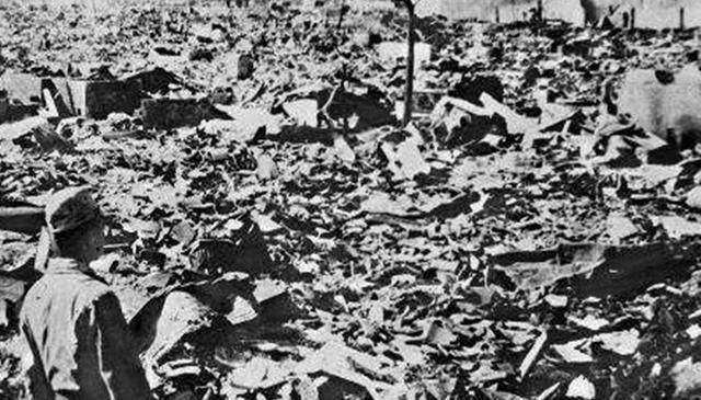 1945年,广岛,长崎被原子弹轰炸,伤亡有多惨烈?幸存者生不如死