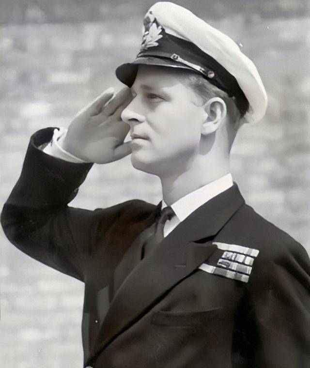 原创女王抹泪送走丈夫最后一程葬礼遵循菲利普亲王生前遗愿