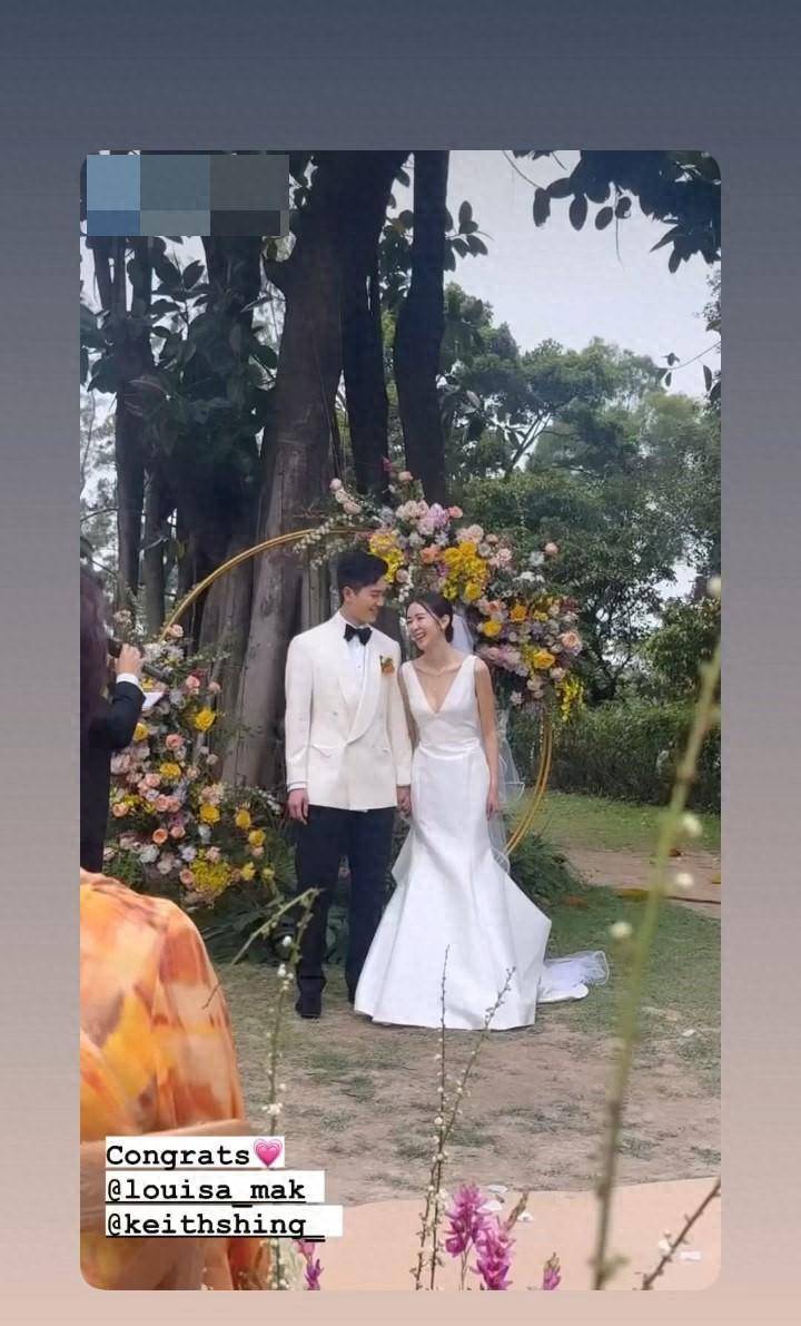 朱玲玲继女罕见现身麦明诗婚礼曾传不满父亲罗康瑞再婚