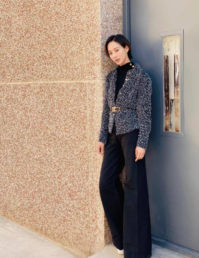 原创张钧甯才是真腿精拿无痕裤搭配钢针鞋像极了被上帝吻过