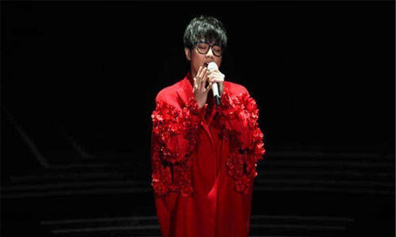 原创华晨宇模仿汪峰得到章子怡的认可私下下足了功夫