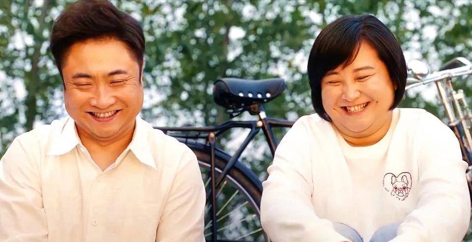 原创乔杉妻子摆地摊养他33岁登舞台成名后给岳母买房