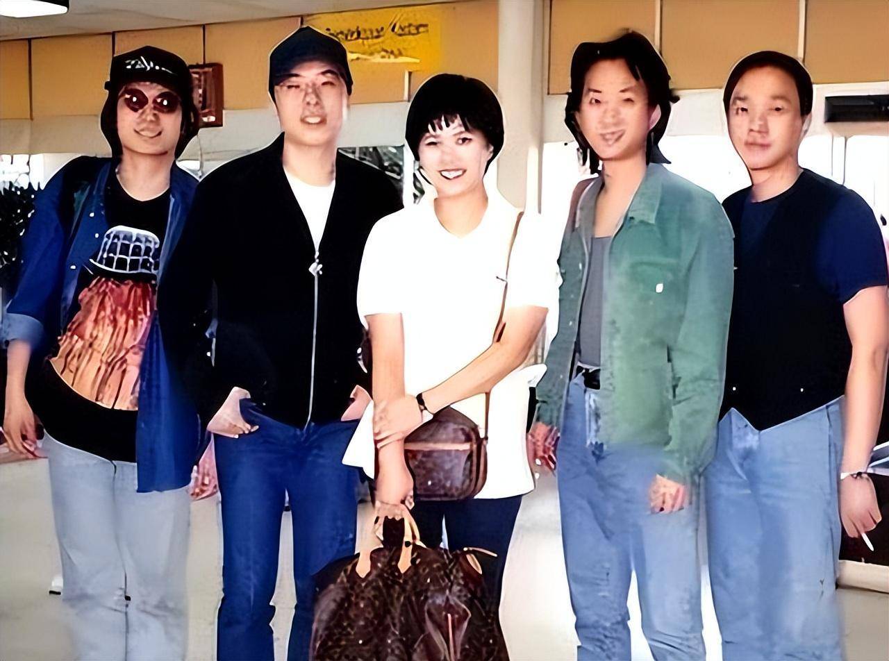 原创香港乐坛才女为捧红郭富城放弃移民痴情30年如今63岁仍未婚