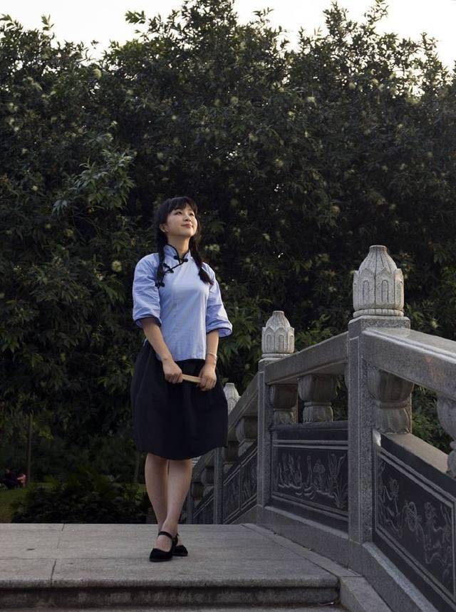 原创都说民国的校服是最美的中国校服为什么当前的中国校园不沿用