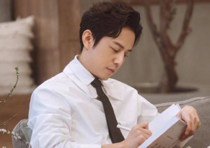 《以家人之名》,没露面却被夸演技爆棚,漫撕男实锤_谭松韵_张新成