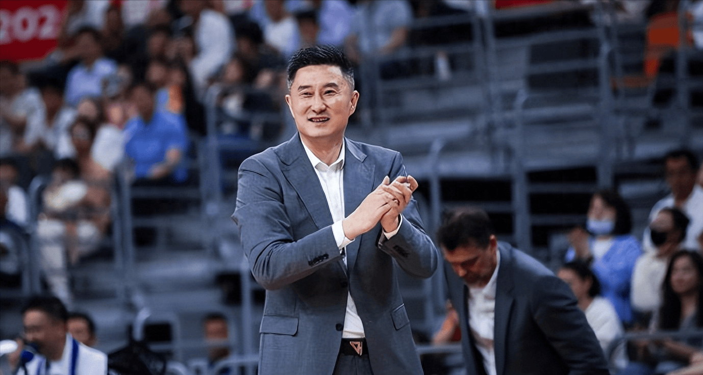 原创太可惜了广东宏远2米26潜力内线才打出来再次被杜锋弃用