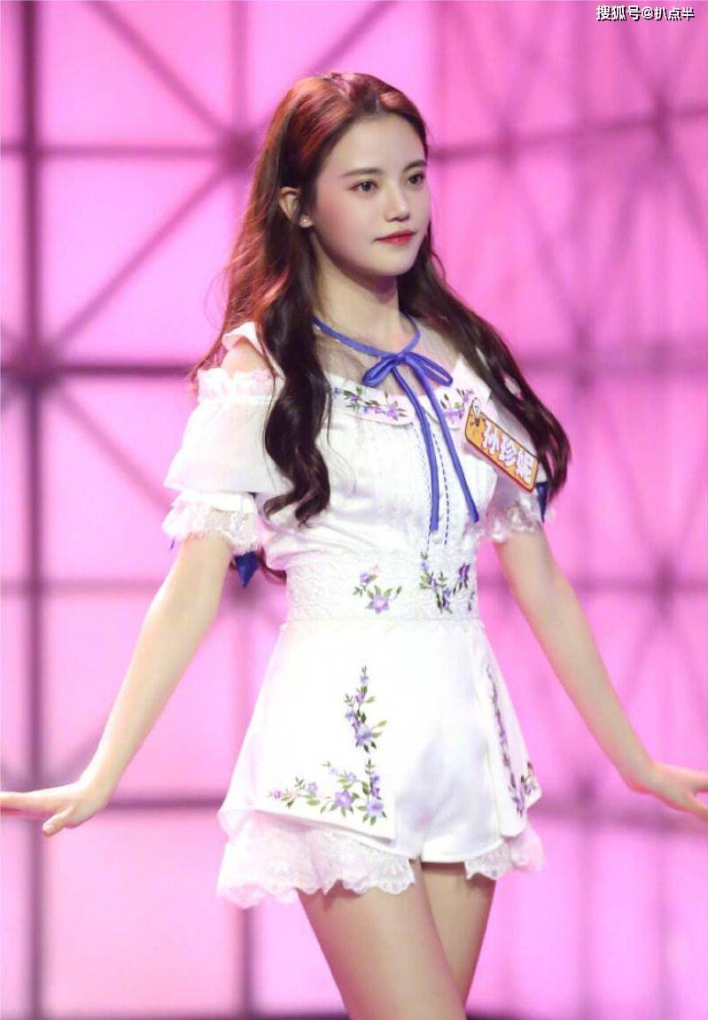 与凤行女6号太惊艳凭古装配角上桌的新晋小花谁有顶流相