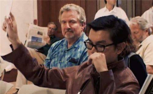 一群美国富豪想救华裔小伙出狱,不为别的,只因一无法逃脱的定律_鲁迪