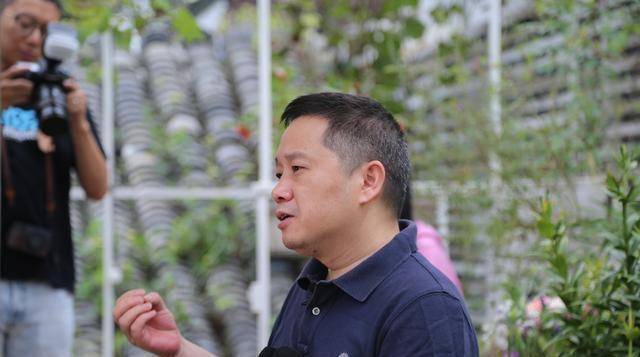 陈伟鑫,吴嘉辉,聂劲权,应林坚,林裔,陈文元,陈雨泽等7位年轻演员一起