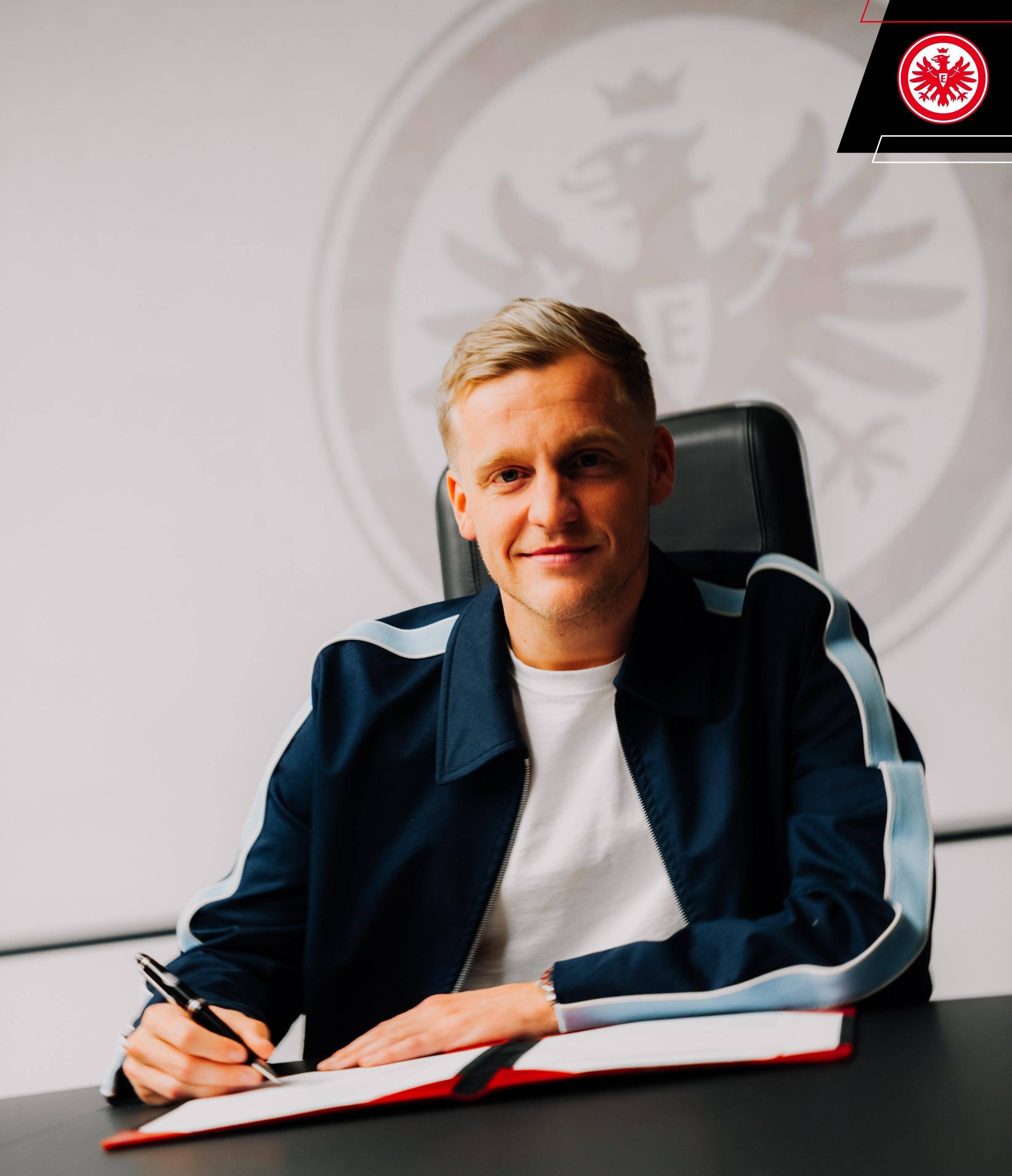 曼联清理又一水货,昔日中场天才陨落,球迷无奈_范德贝克_阿贾克斯