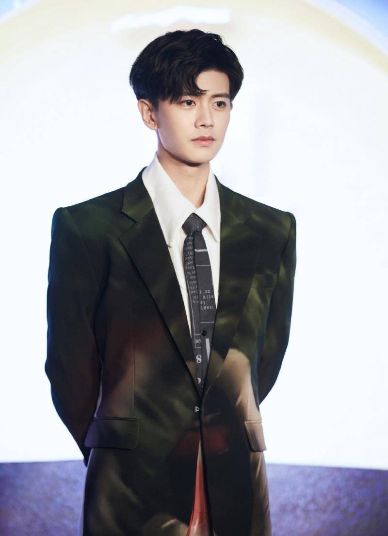 原创原名任国超大器晚成的任嘉伦不是科班演员出身