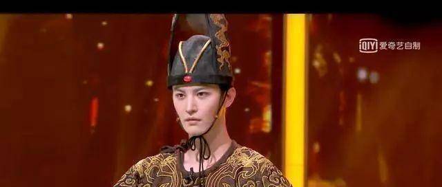 原创演员的品格上演大型posebattle长得好看真的可以为所欲为